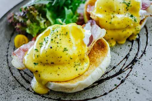 9 Best Breakfast Spots in Texas!